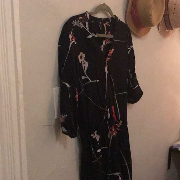 Black pattern H&M shift dress - Picture 3 of 3